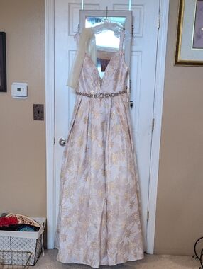 Elegant Gold Floral Prom Dress with Beaded Waist